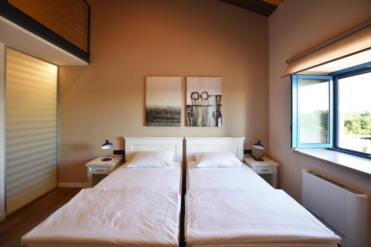 Bed&Breakfast Monte Rosso Porec Exterior photo