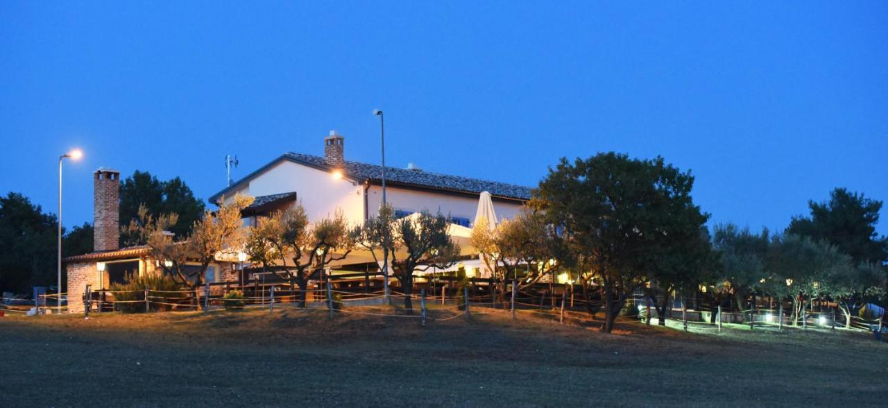 Bed&Breakfast Monte Rosso Porec Exterior photo